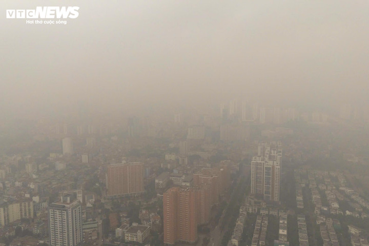 Không khí Hà Nội xấu trở lại, tiềm ẩn nguy cơ ảnh hưởng sức khỏe- Ảnh 2.