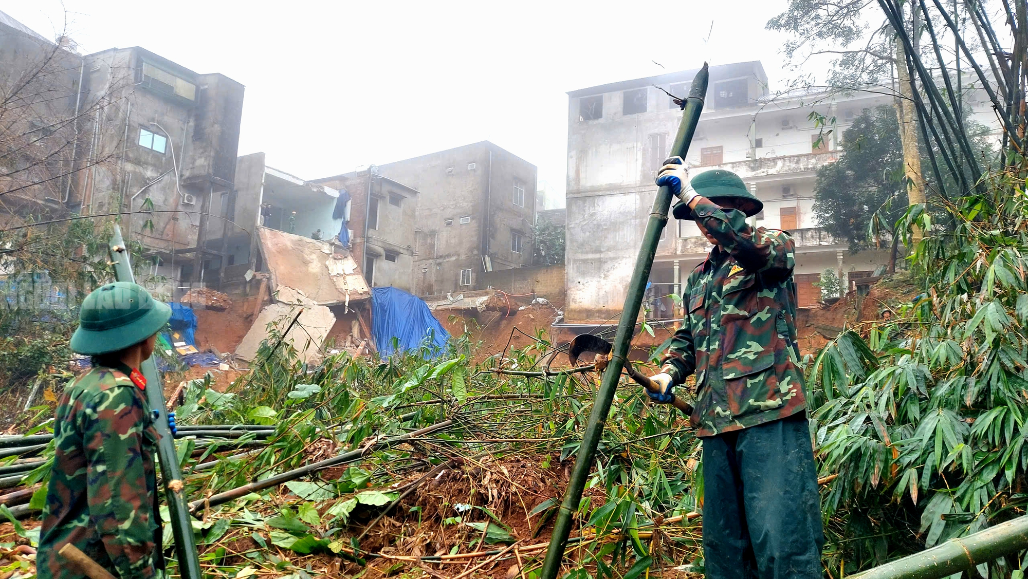 Công trình chống sụt trượt Khe Sanh khẩn trương triển khai giữa Sương mù dày đặc - Ảnh 6.