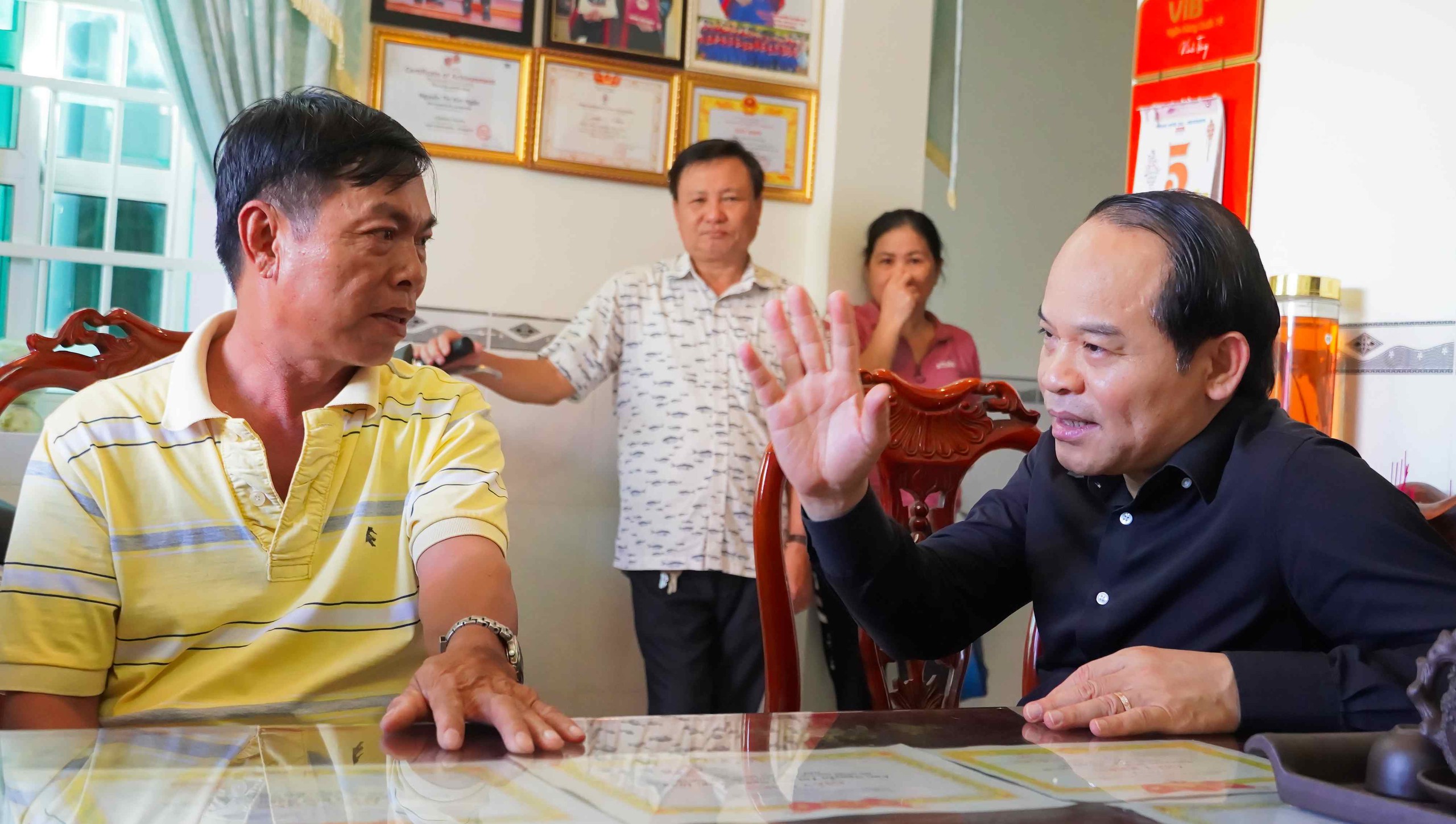 Đoàn công tác của Thanh tra Chính phủ làm việc về chống khai thác IUU tại TPHCM 4 Đoàn Công tác của Thanh tra Chính phủ làm việc về chống khai thác IUU tại TPHCM - Ảnh 4.