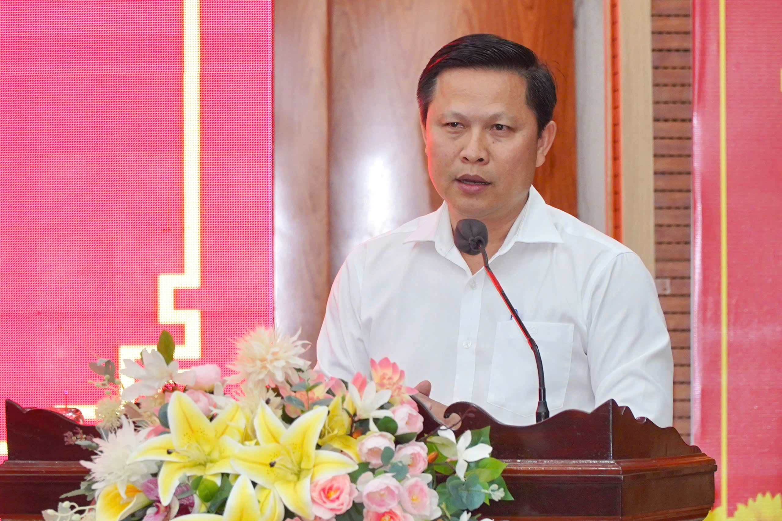 Bí thư Thành ủy TPHCM nói "có lối ra" 9 img