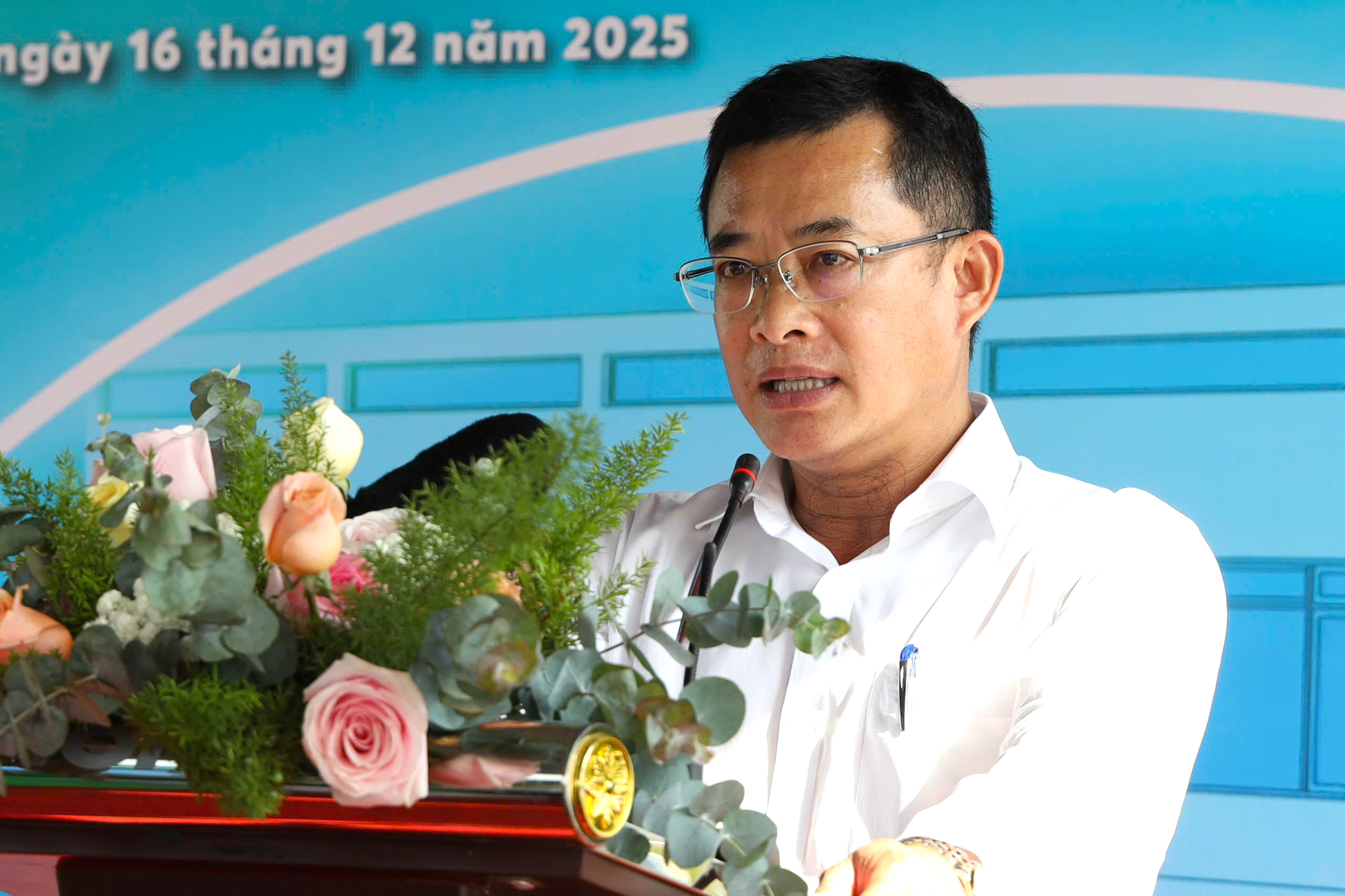 TPHCM: Vận hành bến xe buýt 70 tỉ đồng - Ảnh 3.