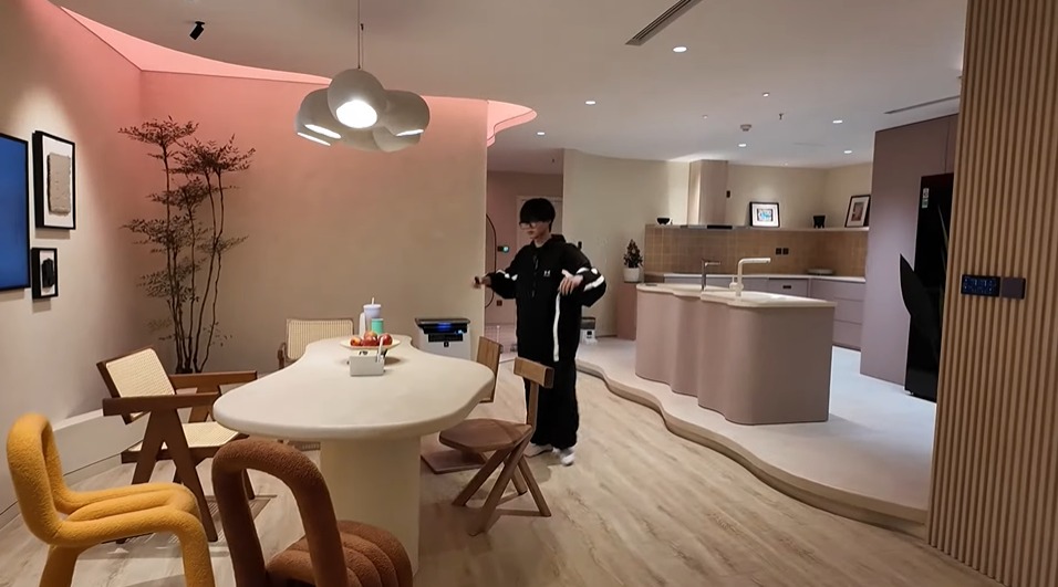 Sống đủ lâu để thấy: Nam nghệ sĩ mua nhà ở chung với bạn gái quản lý, vừa chính thức cầu hôn- Ảnh 8.