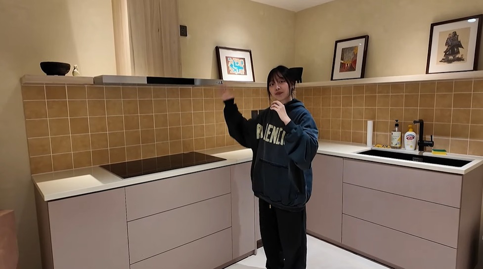 Sống đủ lâu để thấy: Nam nghệ sĩ mua nhà ở chung với bạn gái quản lý, vừa chính thức cầu hôn- Ảnh 10.