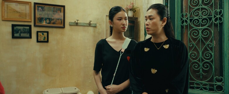 Hà Hương trong vai mẹ của Nàng Mơ.