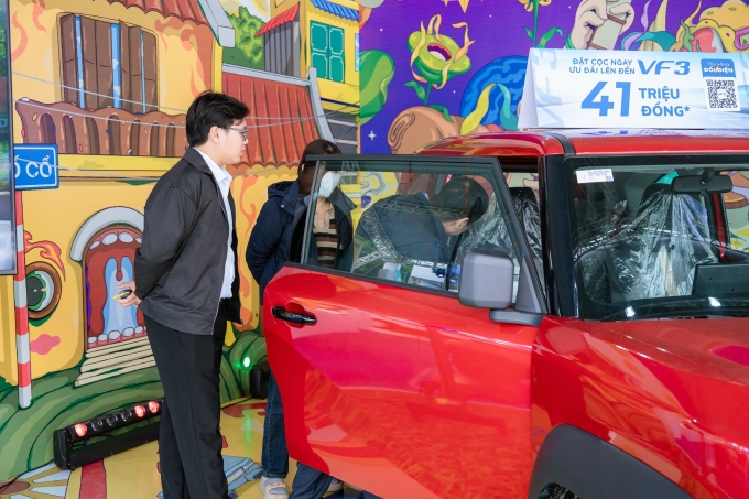 VinFast VF 3 hút người dùng lần đầu sử dụng ôtô nhờ giá bán dễ tiếp cận, thiết kế cá tính. Ảnh: Tuấn Vũ