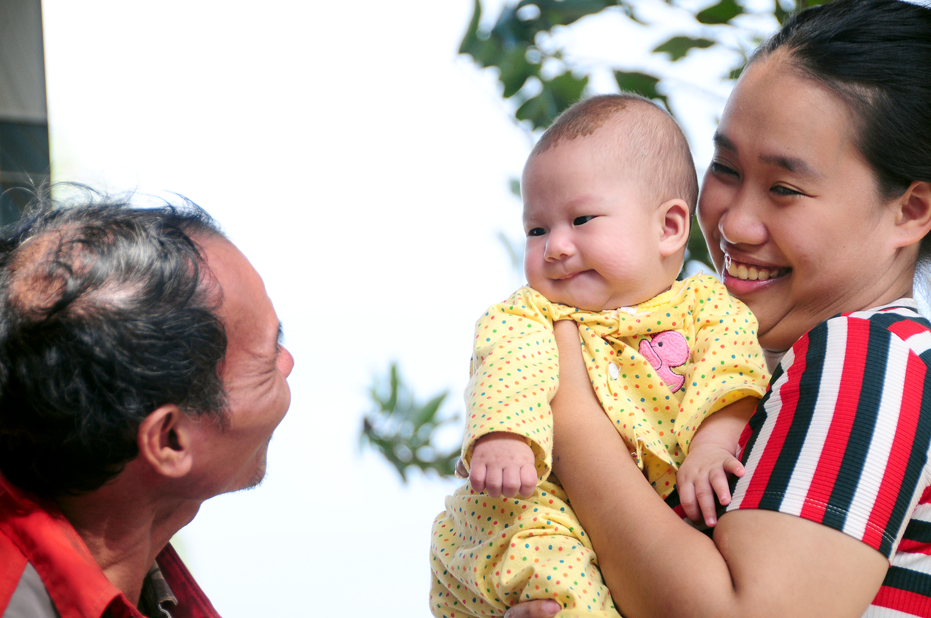 Chiến dịch không tiếng súng: 62 ngày đêm thần tốc xây gần 2.000 ngôi nhà cho dân vùng lũ - Ảnh 31. Chiến dịch không tiếng súng: 62 ngày đêm thần tốc xây gần 2.000 ngôi nhà cho dân vùng lũ - Ảnh 31.