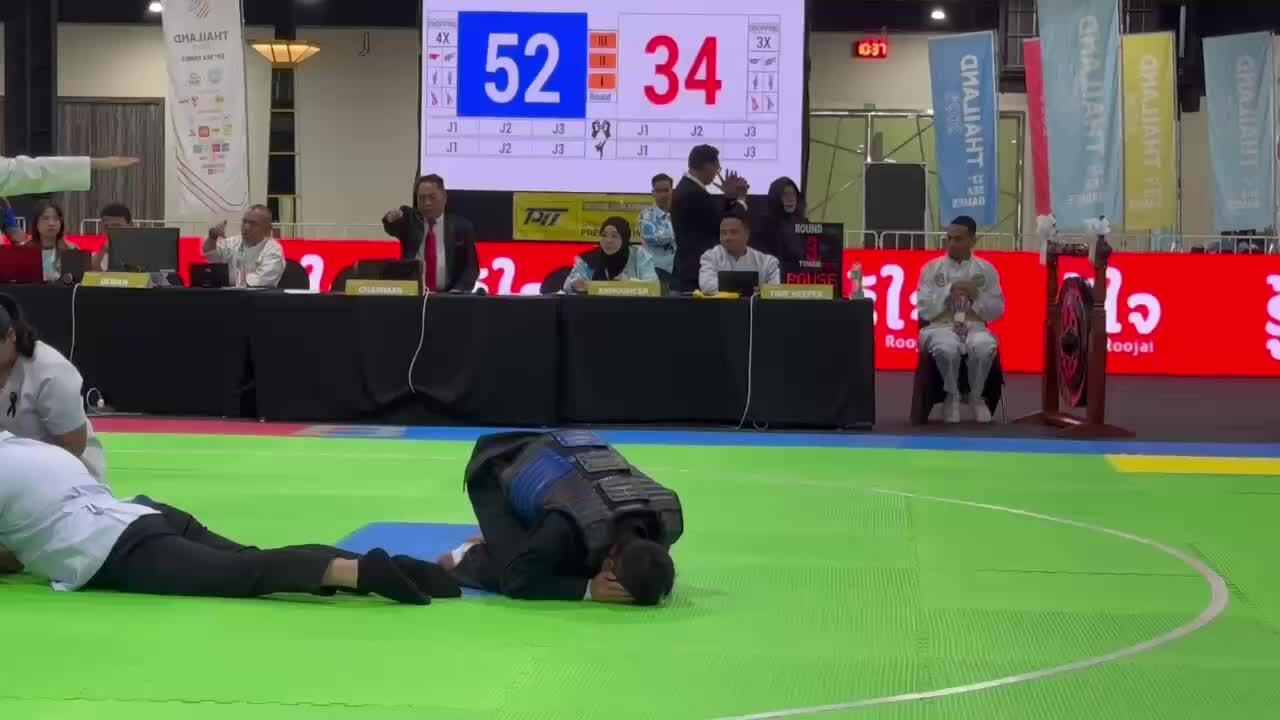 Vũ Văn Kiên bật khóc khi bị xử thua