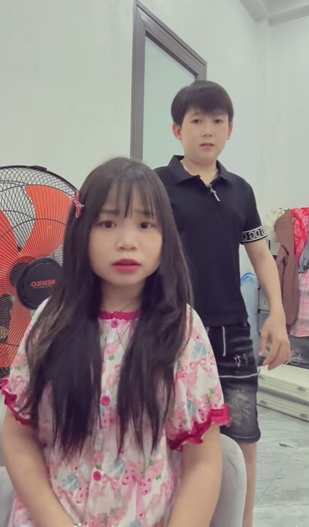 Cô gái Nghệ An cao 1m30 yêu chàng trai 1m40: Cuộc sống của Cô gái Nghệ An cao 1m30 yêu chàng trai 1m40: Cuộc sống của