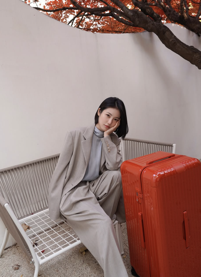 Diện blazer dáng rộng để khoe phong thái thanh lịch- Ảnh 8.