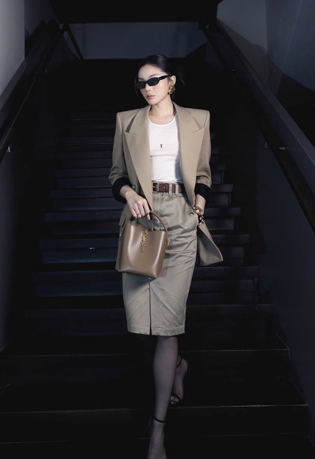 Diện blazer dáng rộng để khoe phong thái thanh lịch- Ảnh 10.