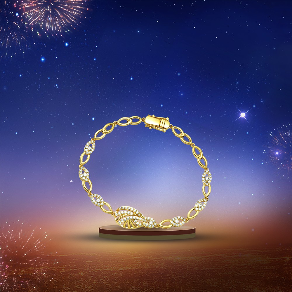 Mùa lễ hội mới, mùa niềm tin mới – Cùng PNJ tỏa sáng rực rỡ mùa cuối năm 3 Trang sức không chỉ tô điểm cho diện mạo của phái đẹp mà còn là món quà tri ân ý nghĩa. Ảnh: PNJ.