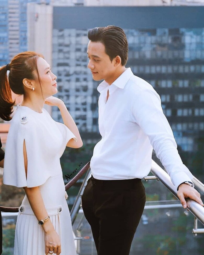 Mai Tài Phến ngồi kế bố mẹ Mỹ Tâm ở concert, suốt 8 năm đồng hành trong âm thầm 11 Mai Tài Phến và Mỹ Tâm có cách xưng hô đặc biệt suốt nhiều năm qua.