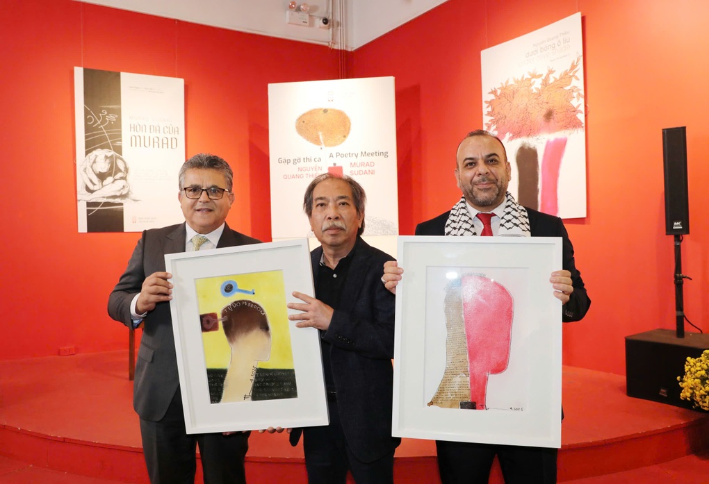 Nhà thơ Nguyễn Quang Thiều từng bị nhà xuất bản từ chối ra mắt tác phẩm - 2