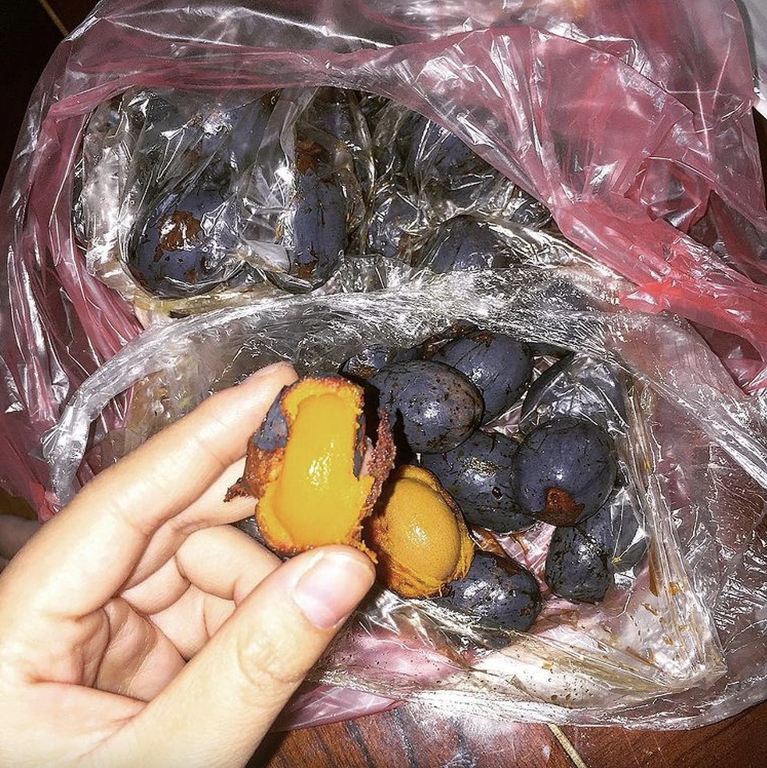 Trend kì cục: Tranh nhau mua nhưng ăn xong ai cũng 