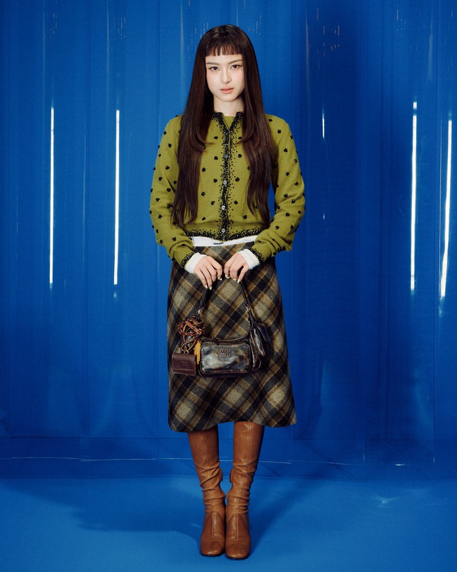 Những họa tiết nào sẽ giúp nàng tôn dáng trong mùa đông?- Ảnh 6. Những họa tiết nào sẽ giúp nàng tôn dáng trong mùa đông?- Ảnh 6.