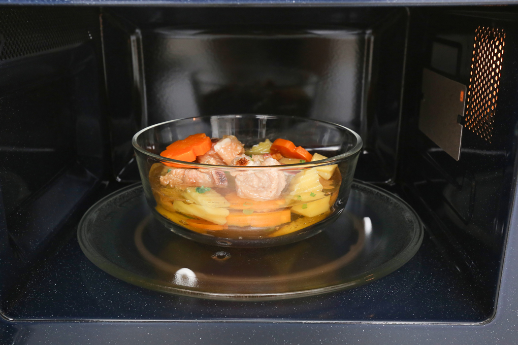 Gần 10 năm dùng lò vi sóng, đây là 4 kinh nghiệm tôi mất tiền triệu mới rút ra- Ảnh 4.