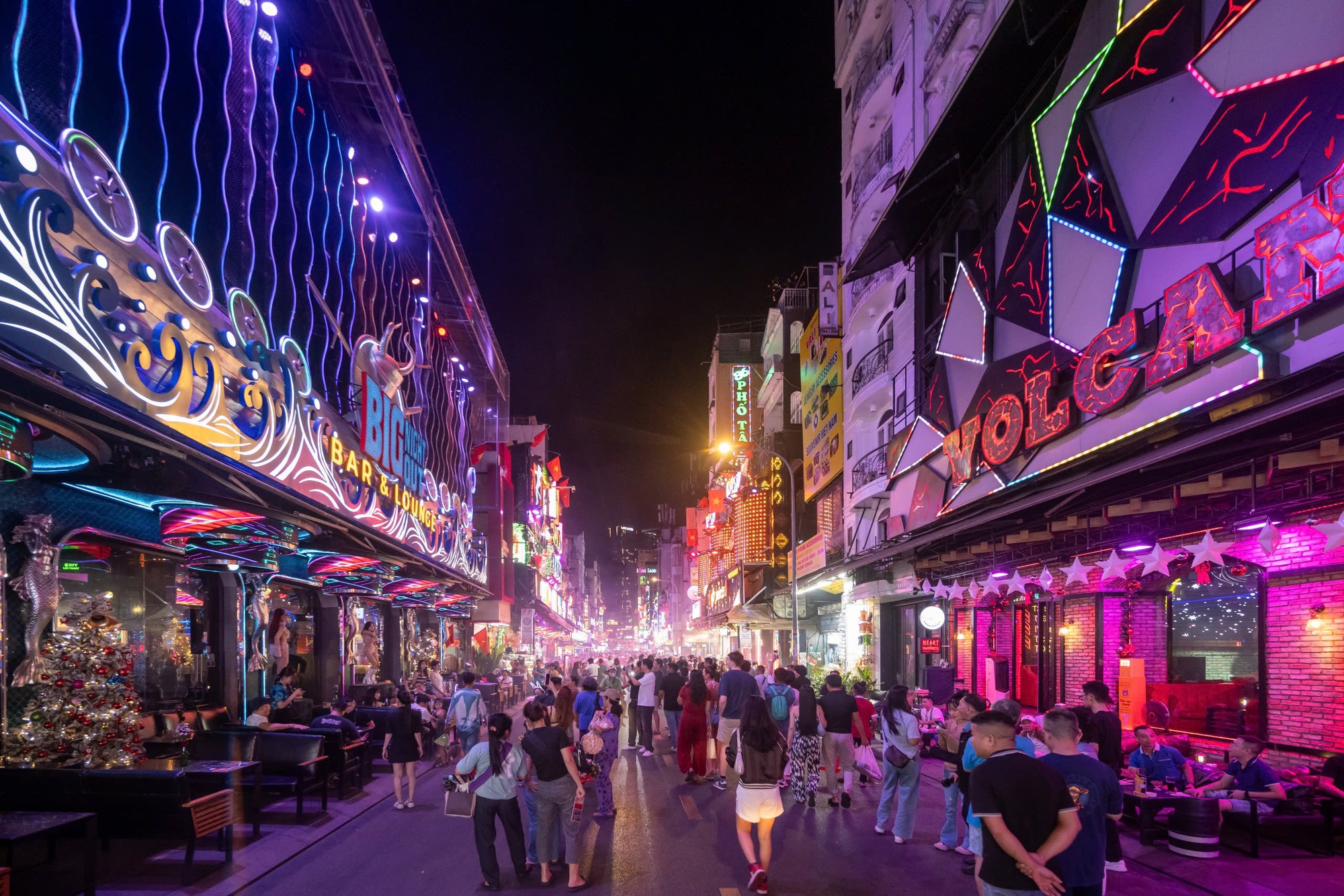 Du lịch Việt Nam bước vào “mùa vàng” đón khách quốc tế- Ảnh 6.