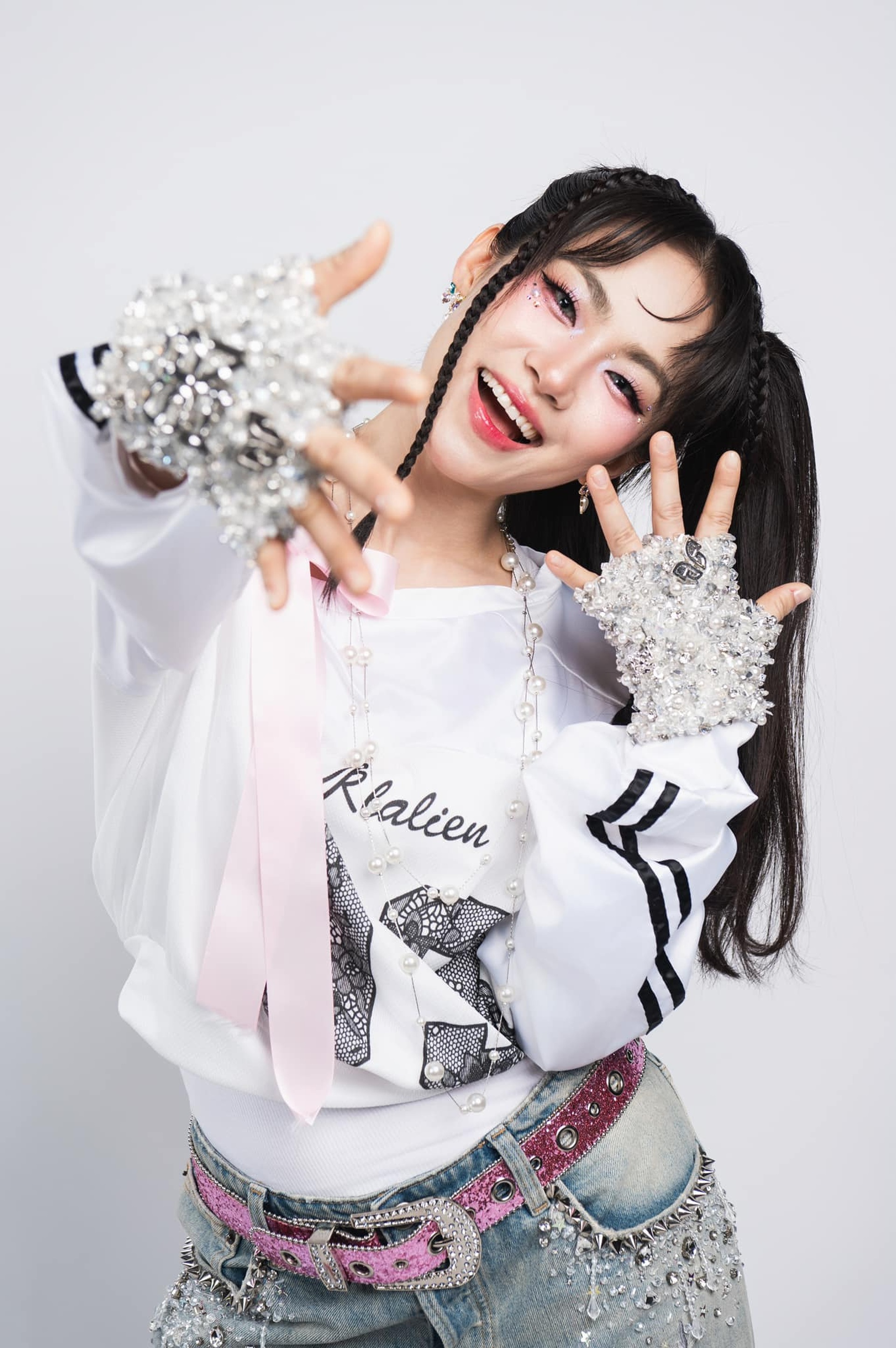 Lương Bích Hữu tốt nghiệp đại học ở tuổi 41, nhan sắc lão hóa ngược - 9 Lương Bích Hữu tốt nghiệp đại học ở tuổi 41, nhan sắc lão hóa ngược - 9