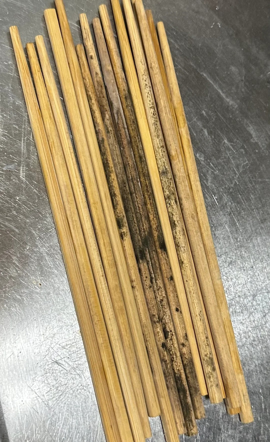 Sang năm 2026, tôi xin thề danh dự sẽ VỨT BỎ 7 thứ 