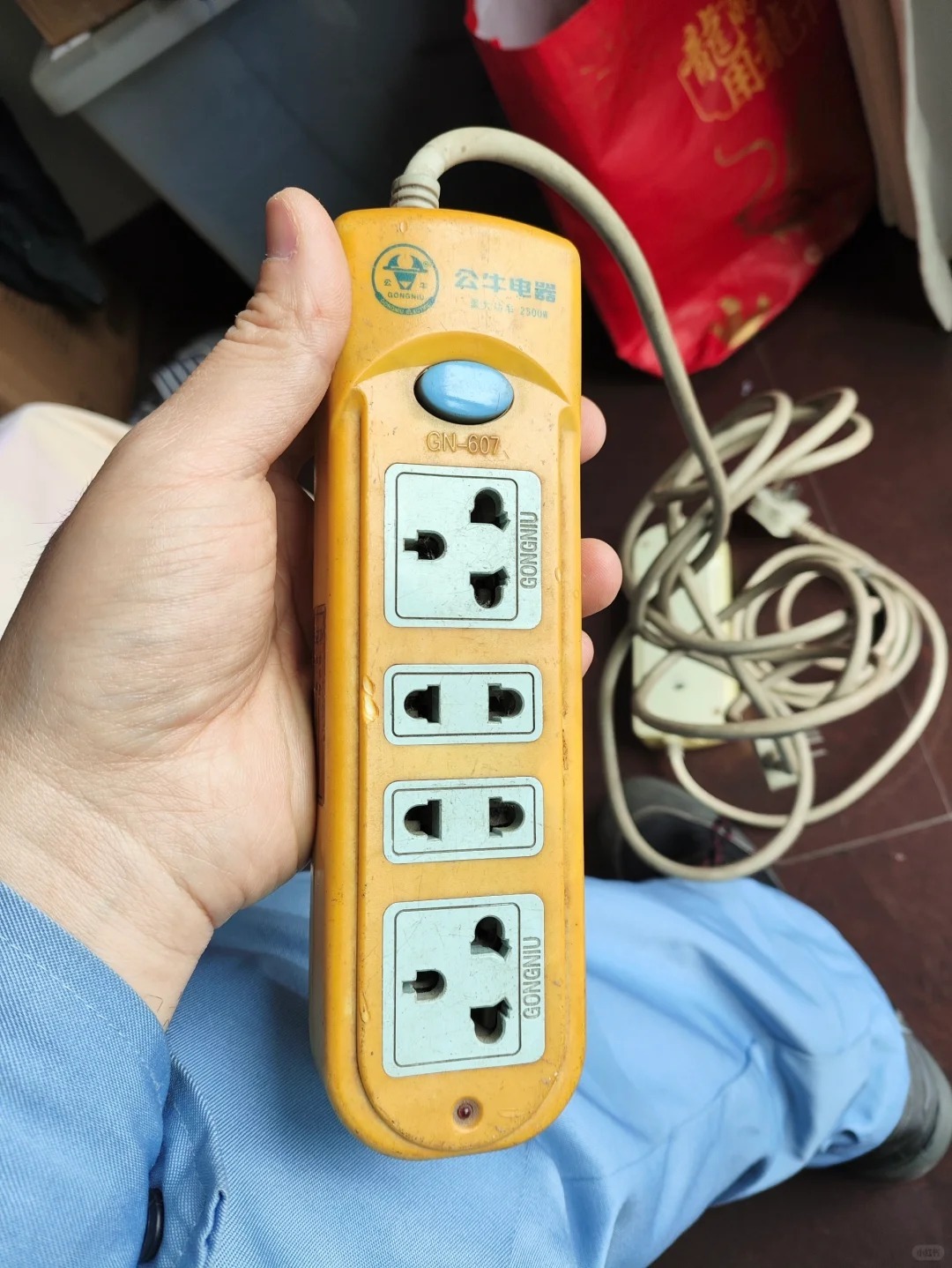 Sang năm 2026, tôi xin thề danh dự sẽ VỨT BỎ 7 thứ 