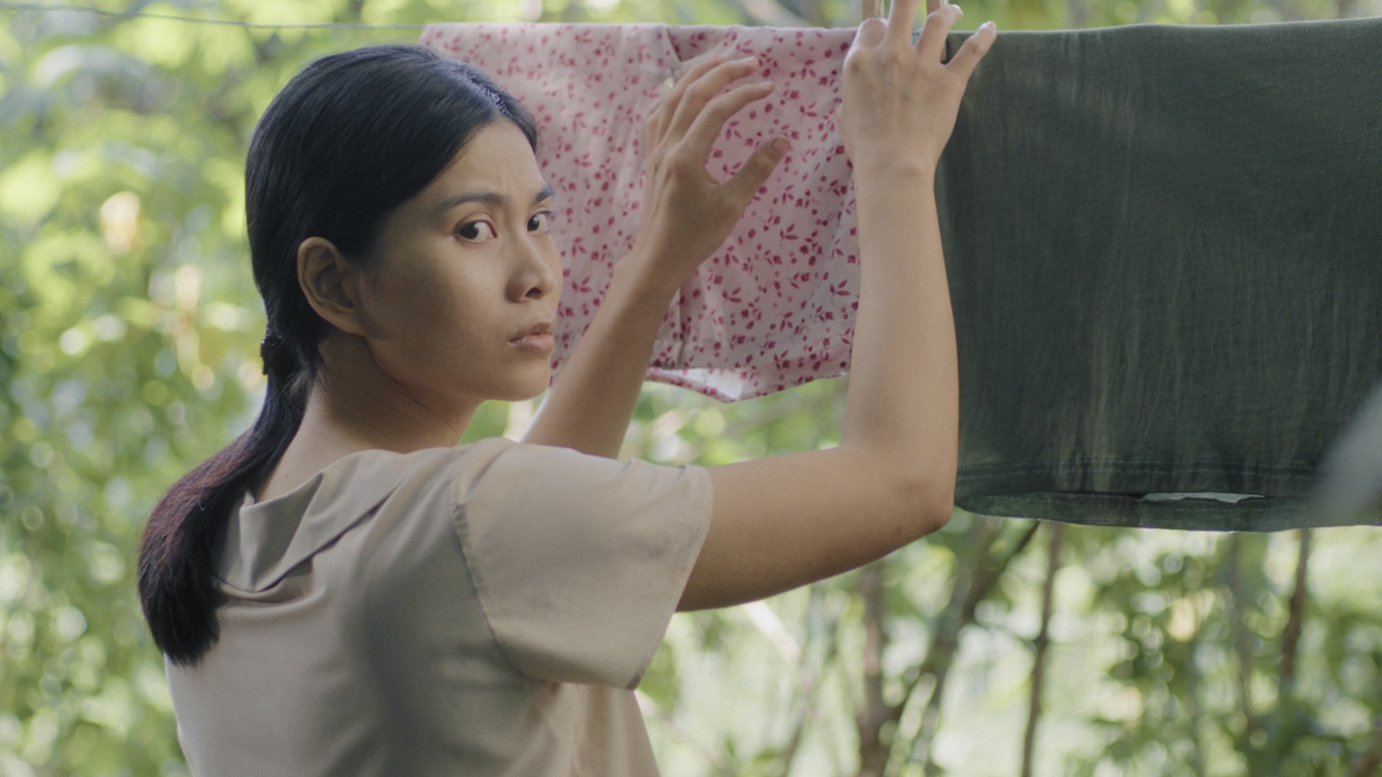 Hậu trường phim nhà Hai chủ: Ngôi nhà ma ám rùng rợn khiến khán giả thót tim - Ảnh 4.