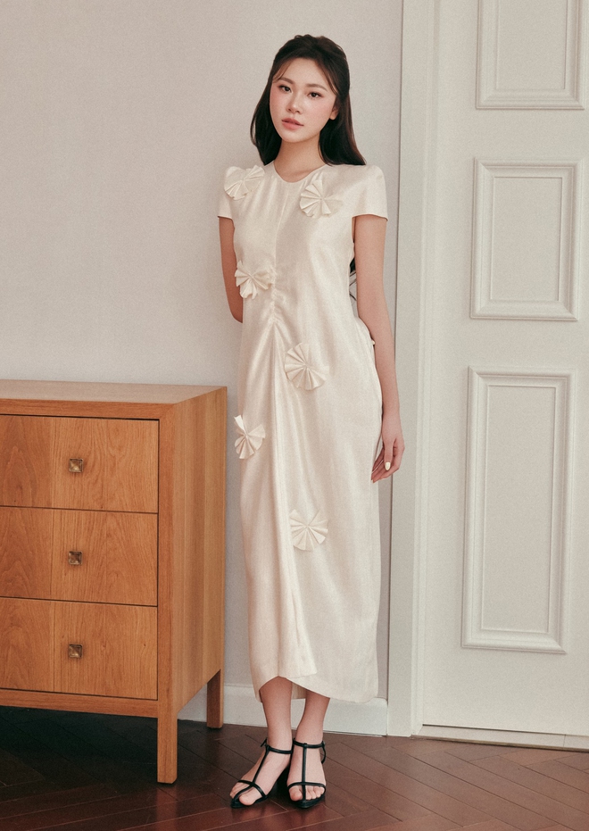 Váy suông hack dáng, lại sang trọng và đậm chất nữ tính, dịu dàng- Ảnh 8.