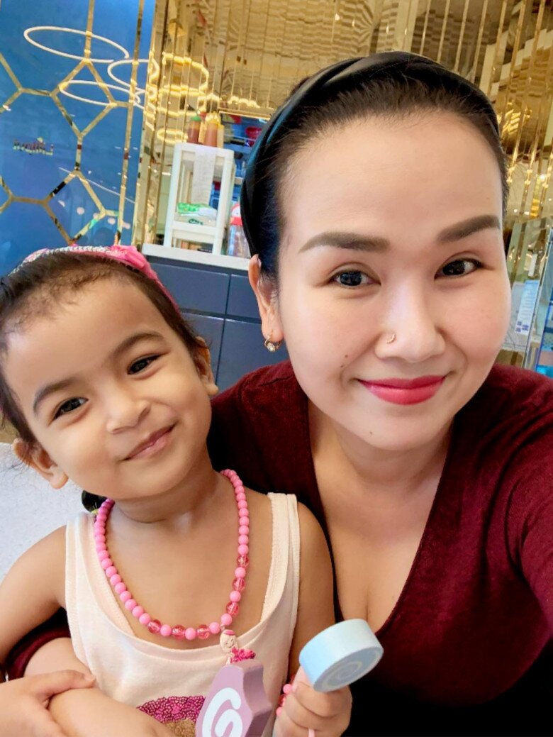 Võ Hạ Trâm nuôi con theo phương pháp thuần chay.