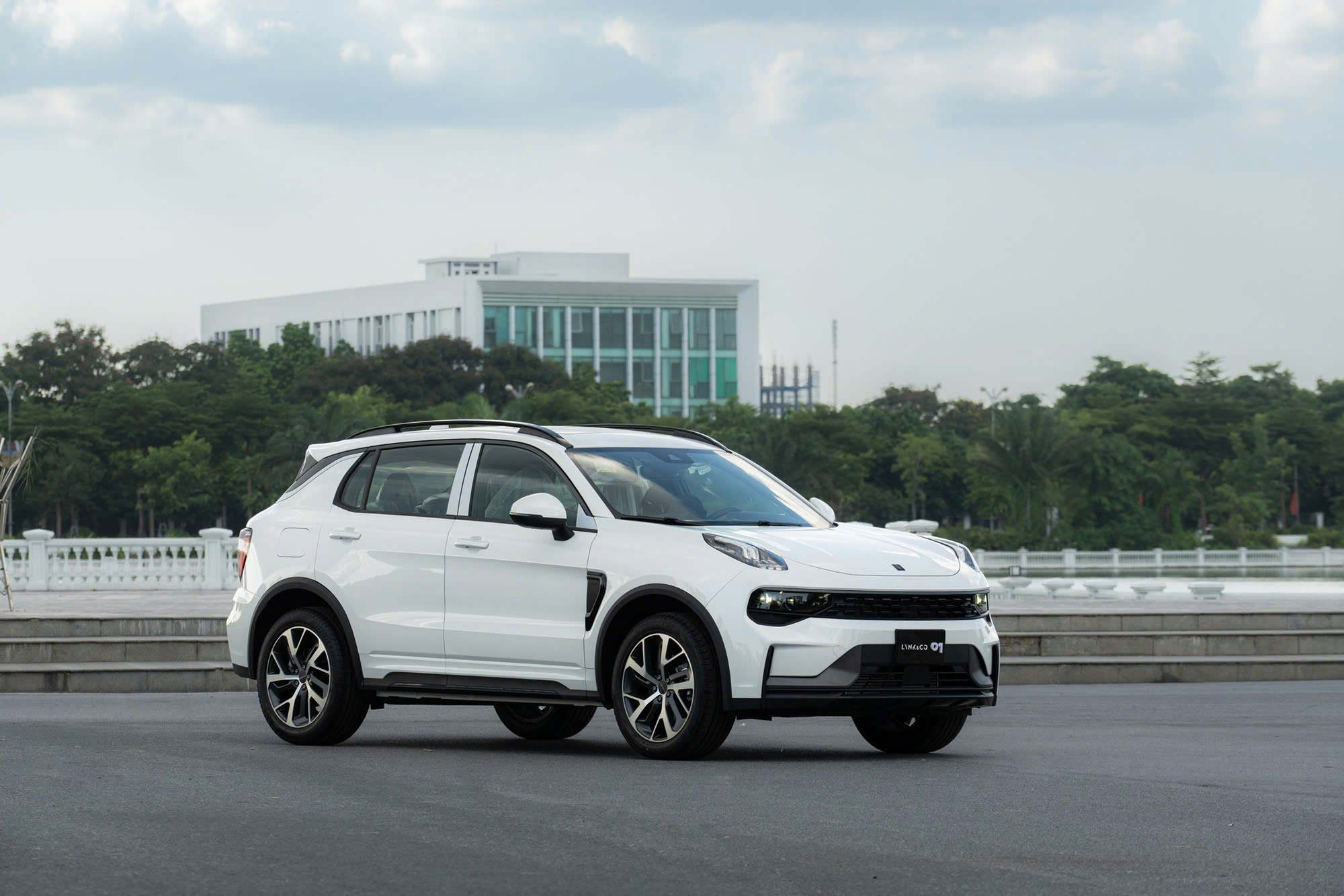 45 xe gầm cao ra mắt Việt Nam 2025: Gần nửa vẫn chạy xăng, dầu nhưng xe điện, hybrid có nhiều cái tên hot- Ảnh 32. Sedan ngày càng khó bán: Cứ 10 xe ra mắt 2025 thì 6 mẫu là xe gầm cao - Ảnh 33.