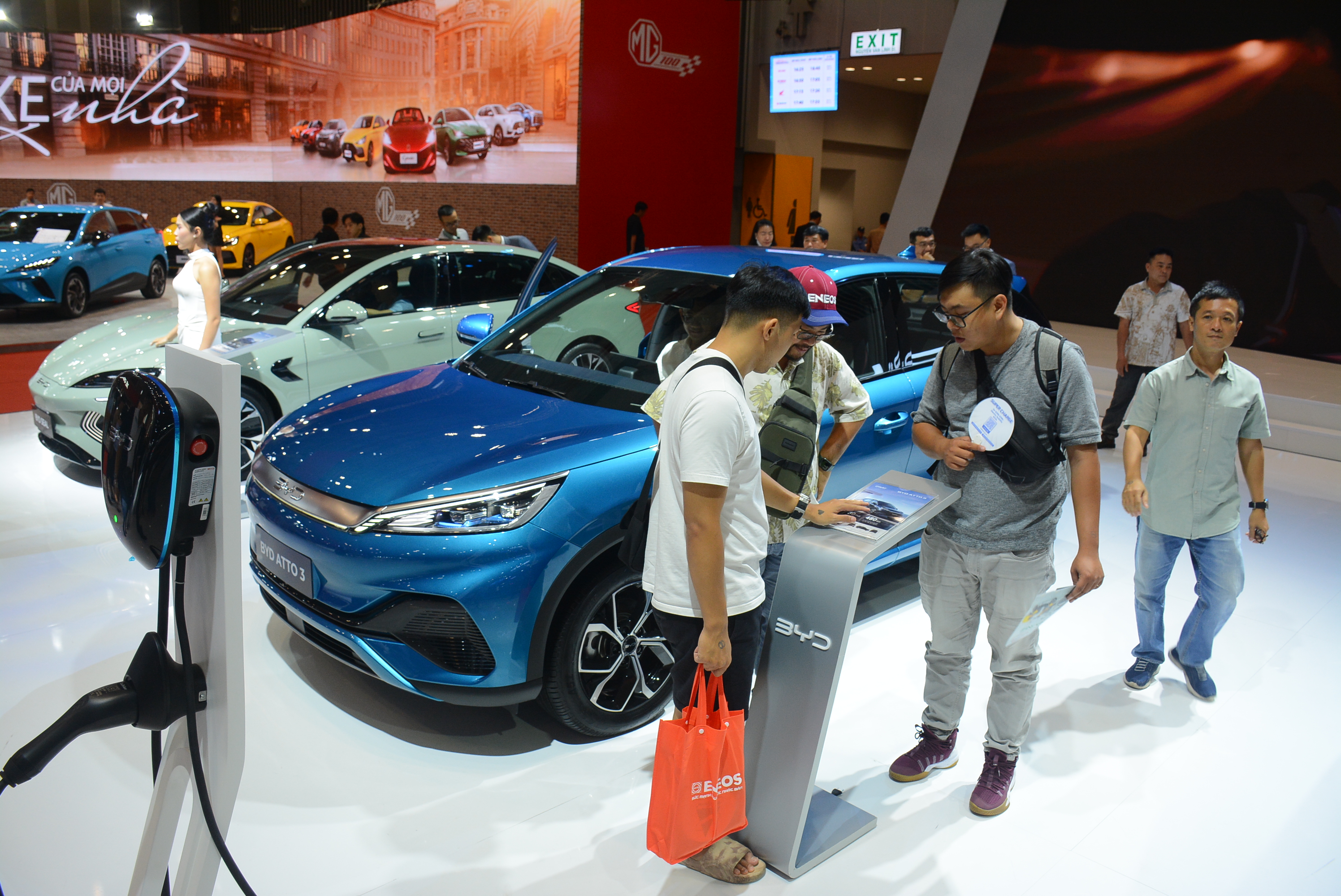 Xe điện, hybrid chiếm gần 40% ô tô du lịch tiêu thụ tại Việt Nam 2 Xe điện, hybrid chiếm gần 40% ô tô du lịch tiêu thụ tại Việt Nam - Ảnh 2.