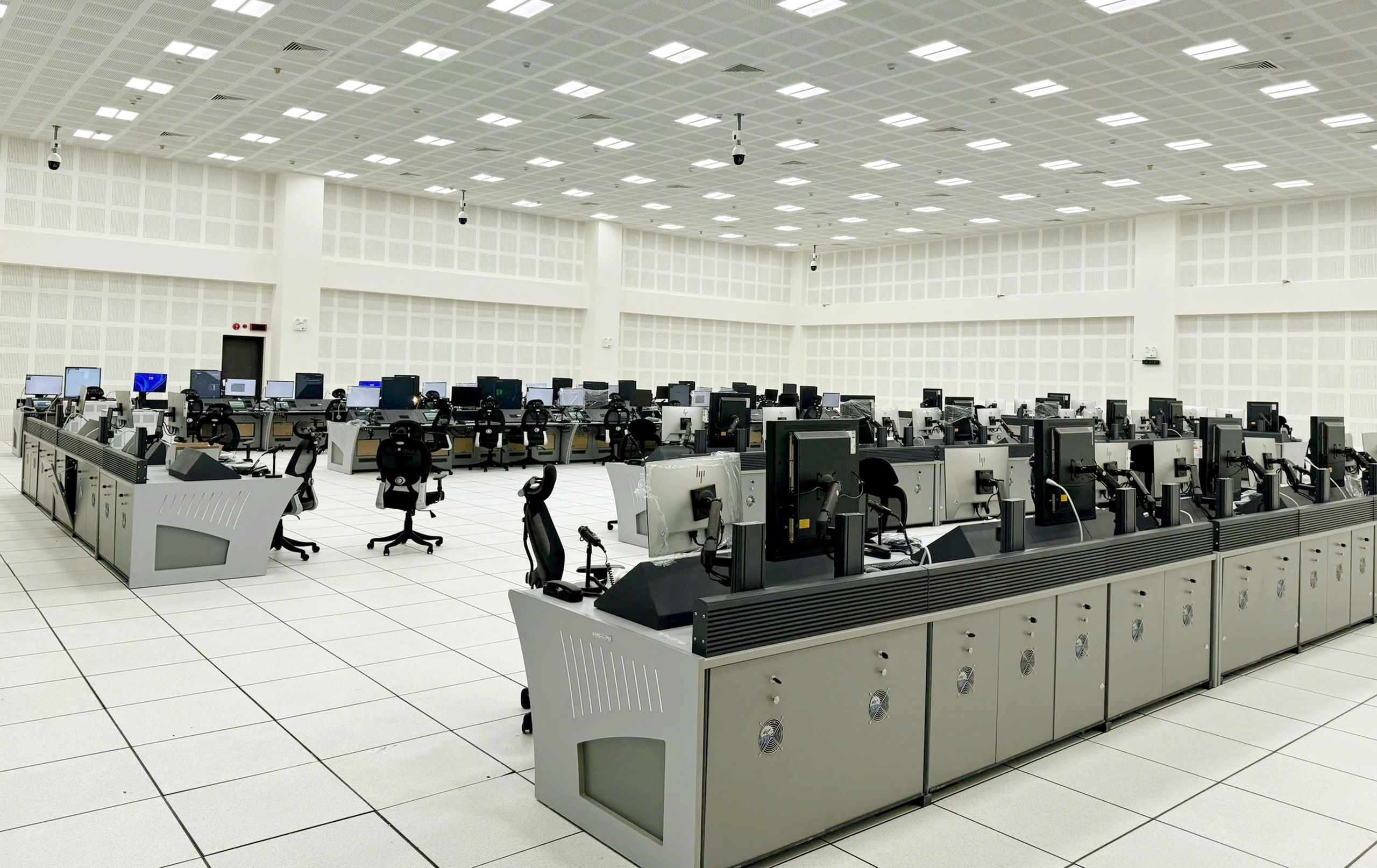 Trung tâm kiểm soát không lưu Hồ Chí Minh mới: Giải bài toán quá tải vùng trời phía Nam - Ảnh 2.