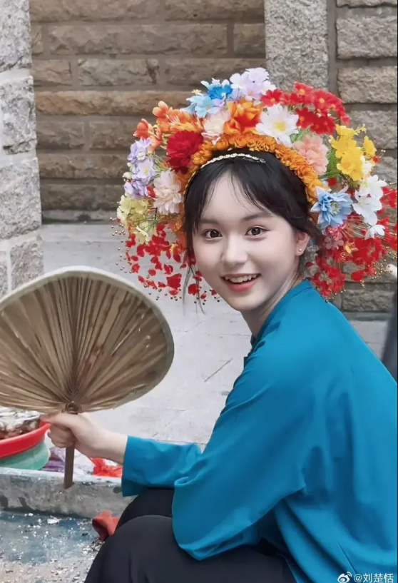 Thiên thần nhí 2 tuổi đã kiếm hàng chục tỷ, bị hơn 1 tỷ người cấm “dao kéo” giờ ra sao?- Ảnh 6.