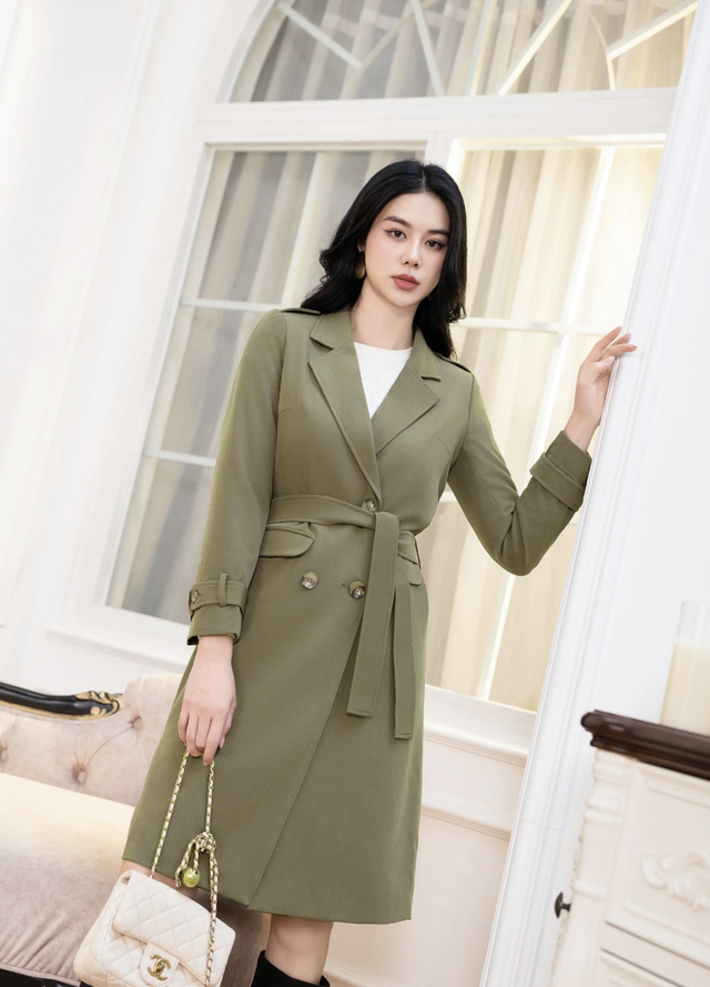 Áo măng tô thắt eo 'quyền lực', vừa ấm vừa tôn dáng- Ảnh 7.