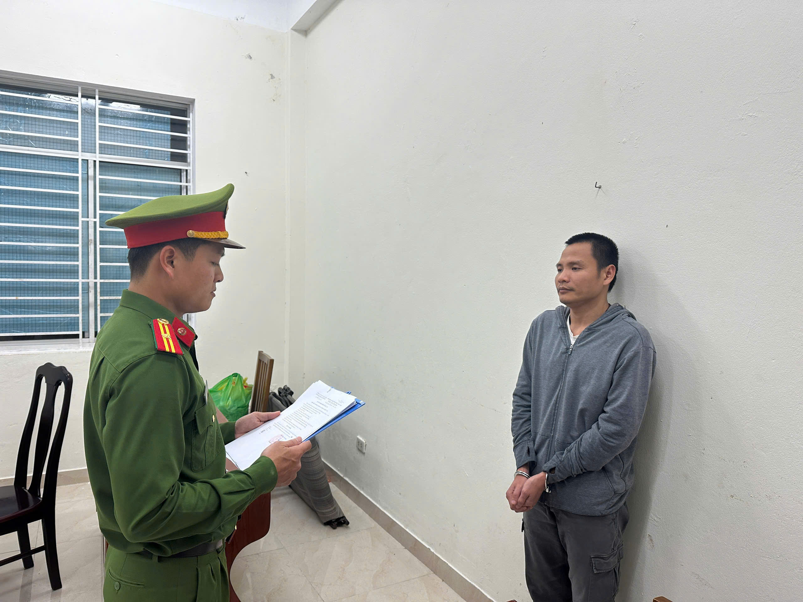 Quản lý cấp cao bị bắt trong vụ án trùm cờ bạc Campuchia tại Đà Nẵng - Ảnh 2.