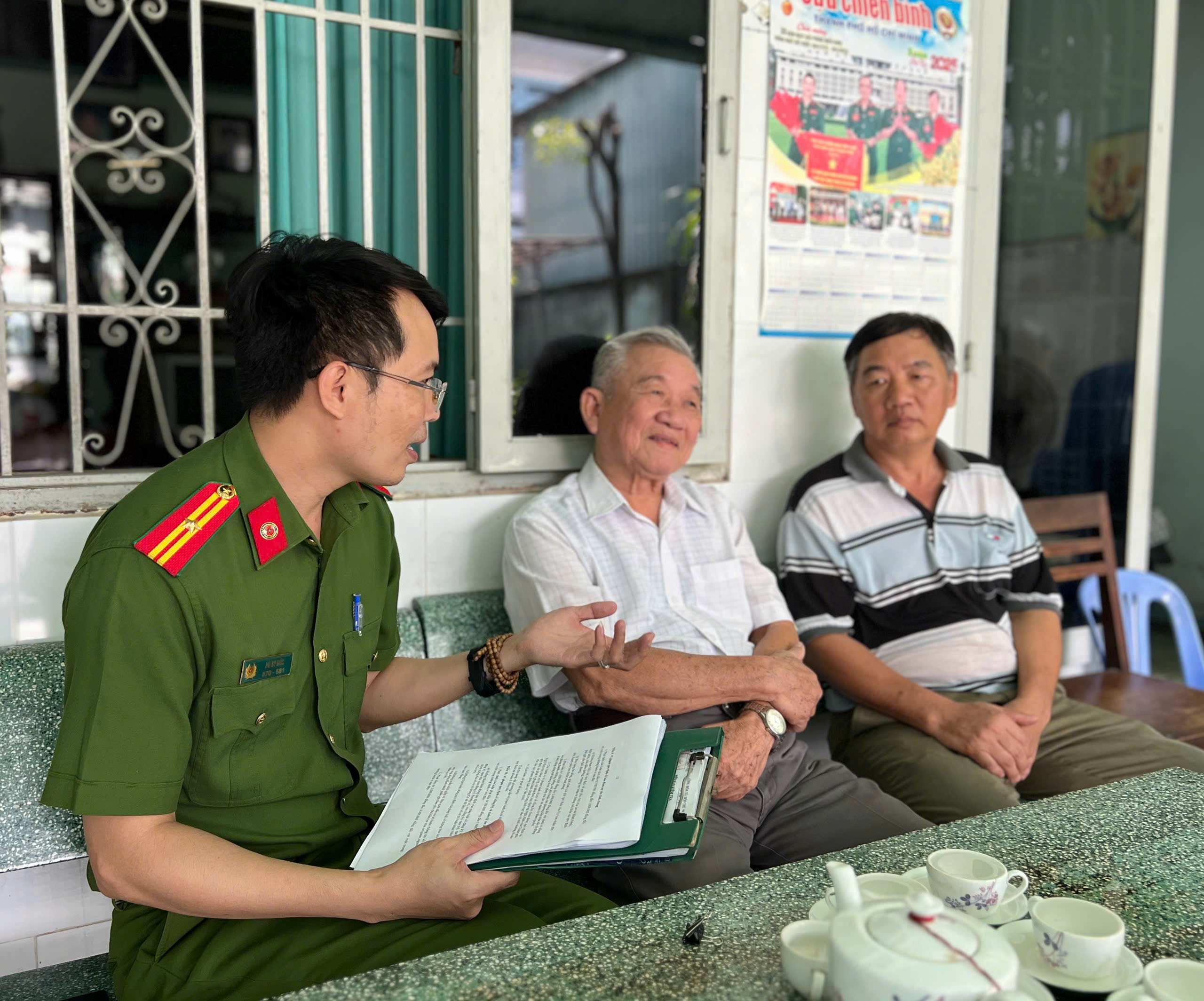 Bất kể giờ giấc nào, karaoke ồn ào sẽ bị xử phạt: 'Luật mới gần dân hơn' - Ảnh 2.