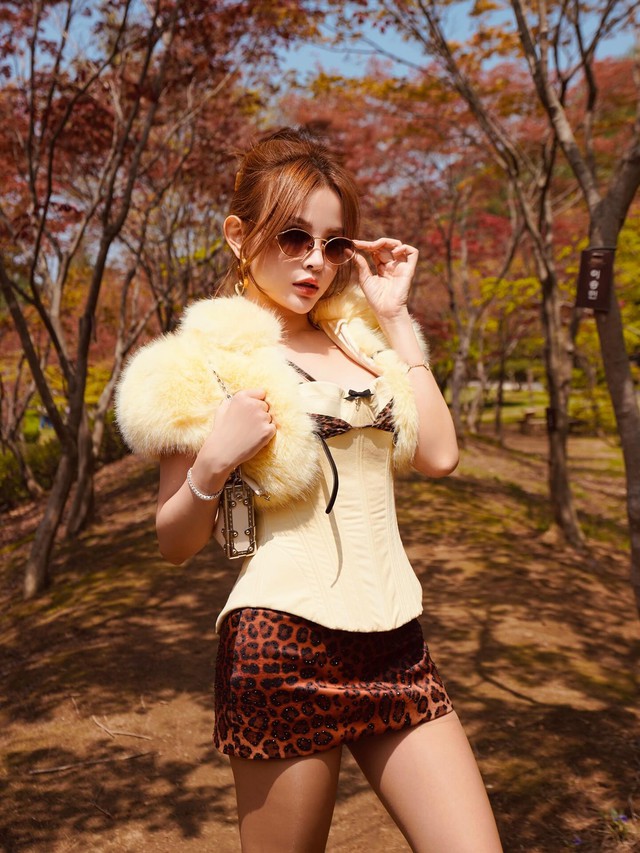 Biểu tượng bất biến của tủ đồ thời trang cá tính gọi tên họa tiết da beo- Ảnh 3.