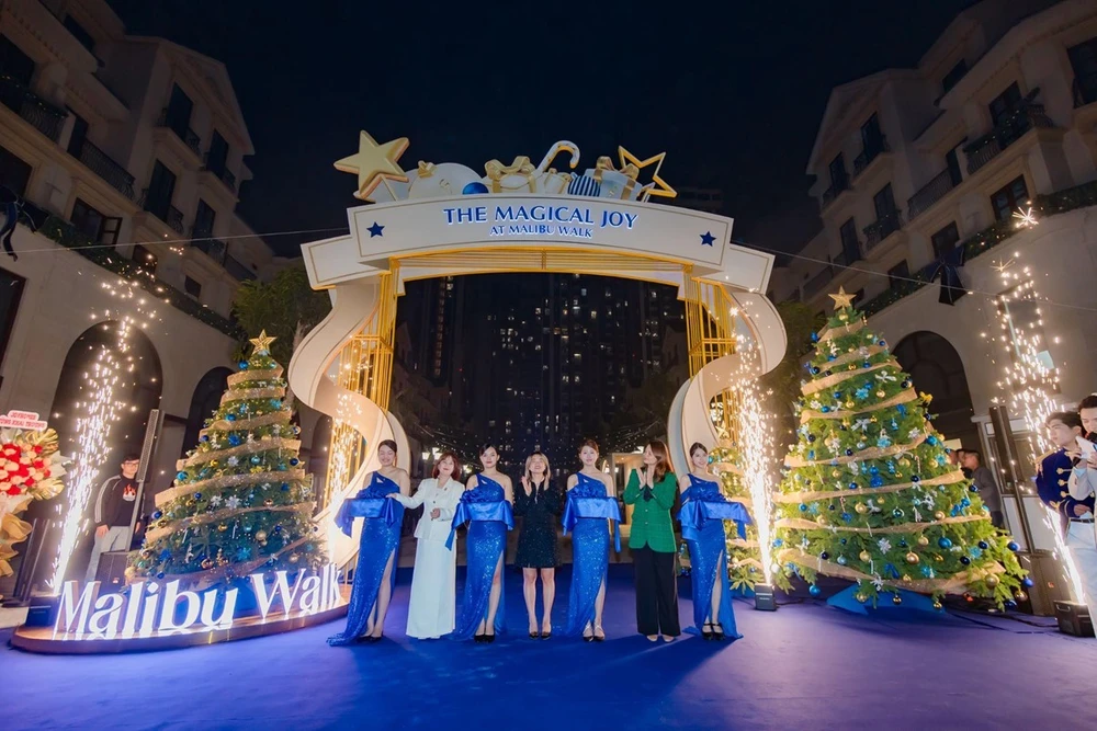 masterise-homes-ra-mat-mua-giang-sinh-dieu-ky-the-magical-joy-tai-malibu-walk-2.jpg