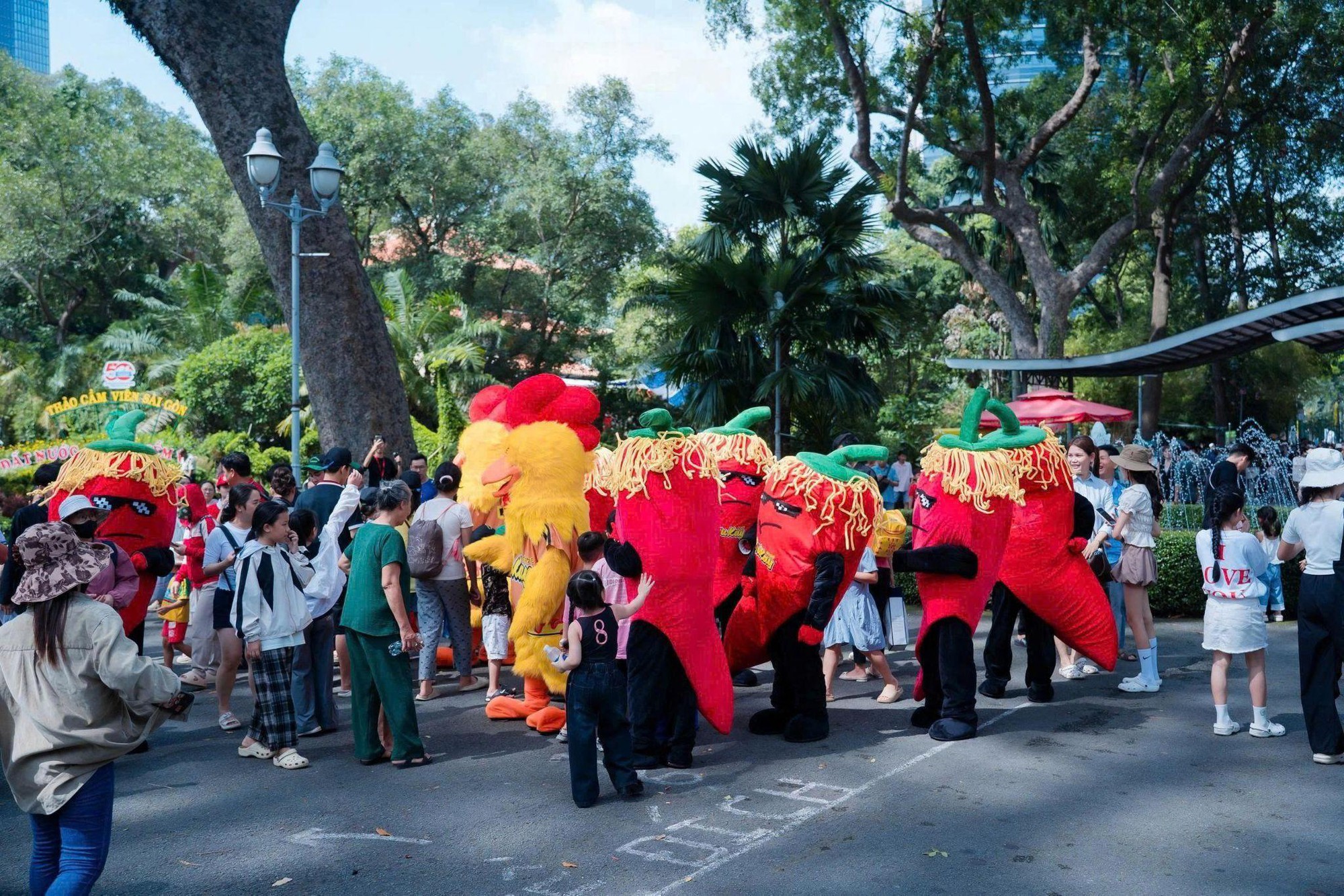 Mì SiuKay Chick ‘N’ Cheese Party: Gần 3000 bạn trẻ 