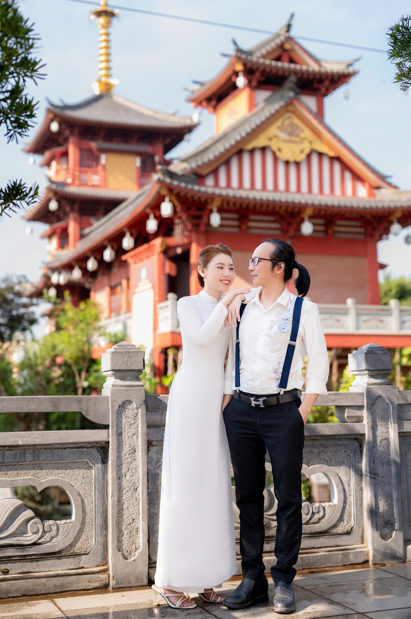 1765963983 721 Hon nhan cua nhac si khiem thi noi tieng nhat