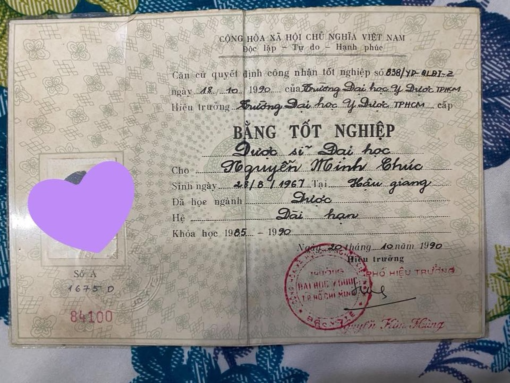 Con cháu khoe bằng đại học của cha ông, dân mạng muốn lao ngay đi học - 7