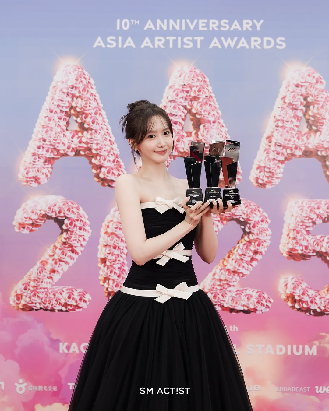 Mỹ nhân mở ra khái niệm visual thở cũng viral, đẹp đến độ “AI vĩnh viễn không thể sao chép Mỹ nhân mở ra khái niệm visual thở cũng viral, đẹp đến độ “AI vĩnh viễn không thể sao chép