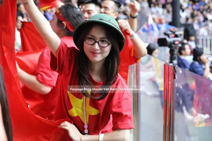 Cứ 2 năm một lần, Hòa Minzy lại đều đặn làm một việc ai nhìn cũng ngưỡng mộ 2 Cứ 2 năm một lần, Hòa Minzy lại đều đặn làm một việc ai nhìn cũng ngưỡng mộ