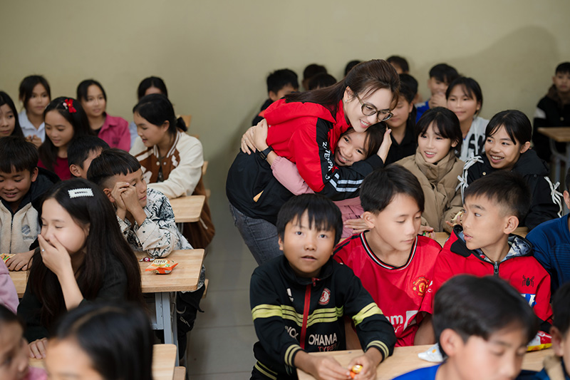 1765967718 353 Phuong Anh Dao Nhung nhan vat toi dong van con