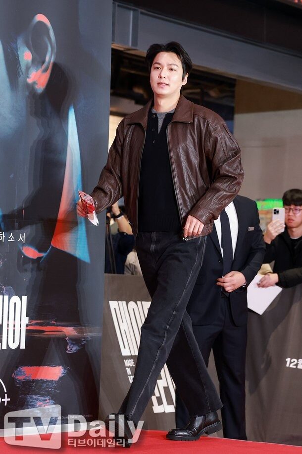 1765967838 930 Nhin visual Lee Min Ho hien tai ma het ca