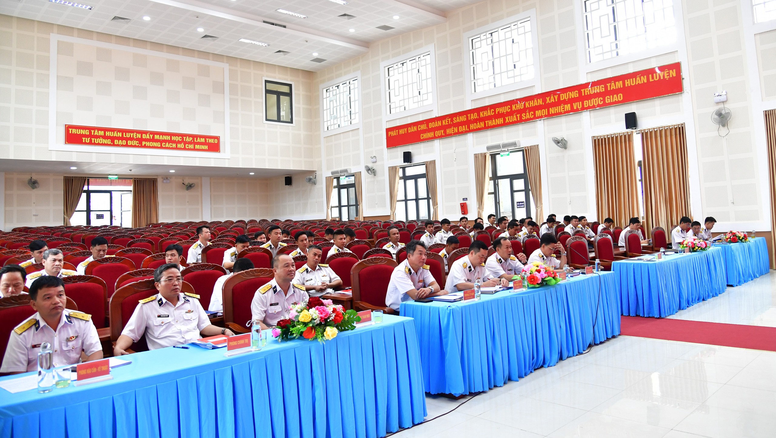 Trung tâm Huấn luyện Vùng 2 Hải quân rút kinh nghiệm công tác tuyển quân 3 img