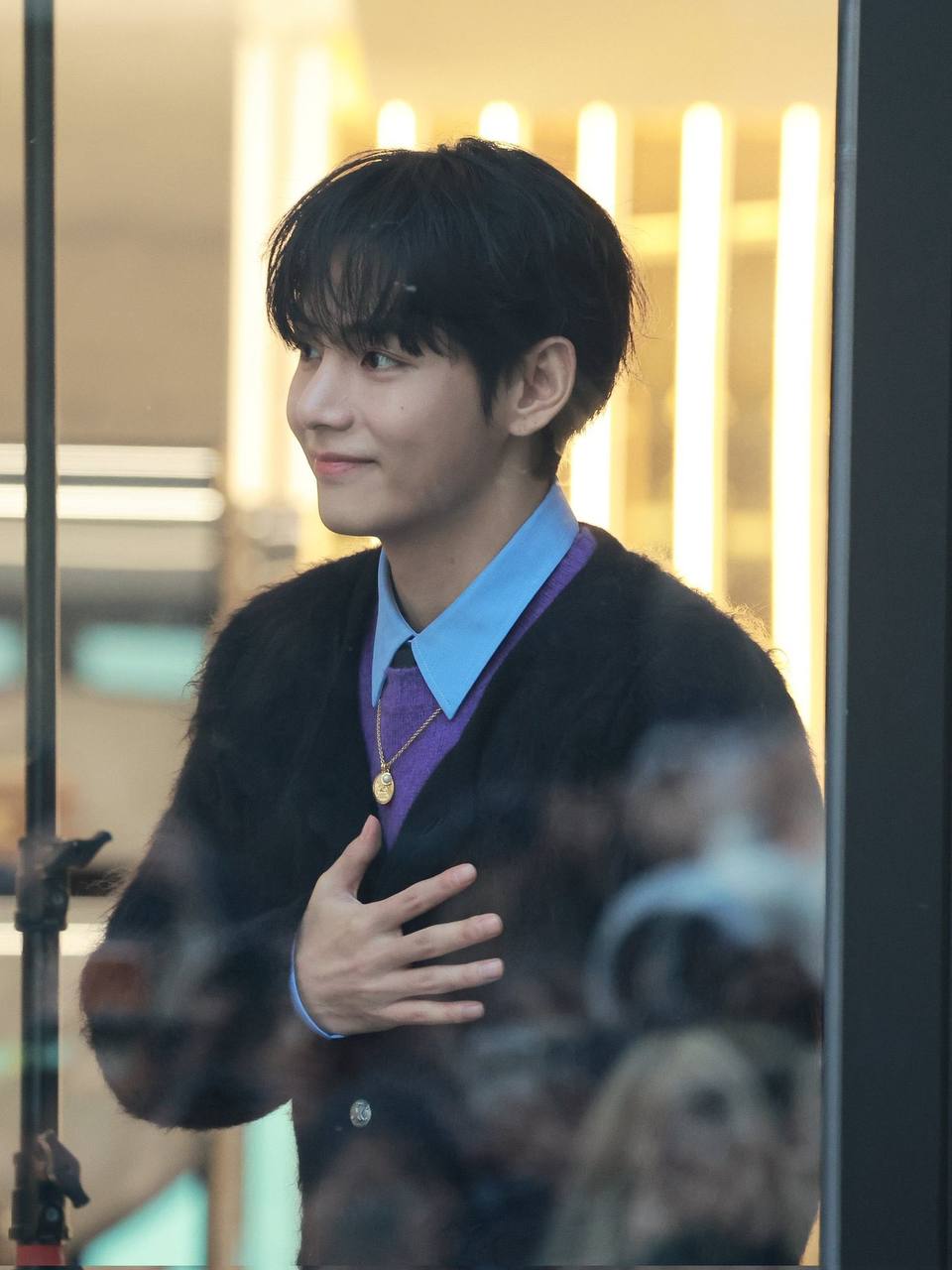 Bộ 3 đỉnh lưu nhan sắc V - Suzy - Park Bo Gum lại phá đảo event Celine!- Ảnh 2.