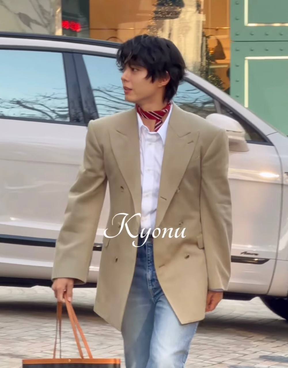 Bộ 3 đỉnh lưu nhan sắc V - Suzy - Park Bo Gum lại phá đảo event Celine!- Ảnh 5.