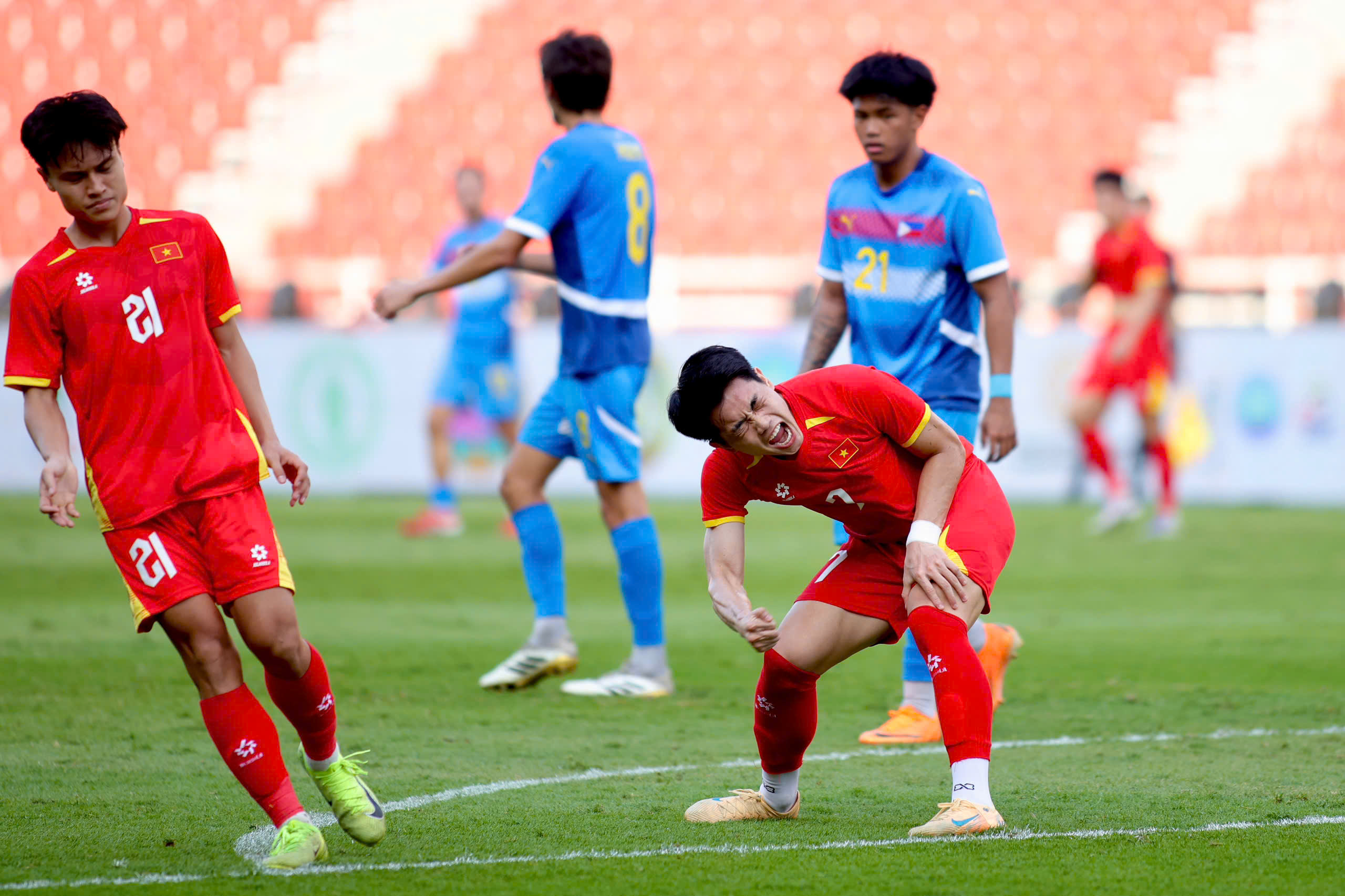 Đình Bắc lợi thế lớn hơn Yotsakon trong trận chung kết U.23 Việt Nam đại chiến Thái Lan- Ảnh 2. Đình Bắc lợi thế lớn hơn Yotsakon trong trận chung kết U.23 Việt Nam đại chiến Thái Lan- Ảnh 2.