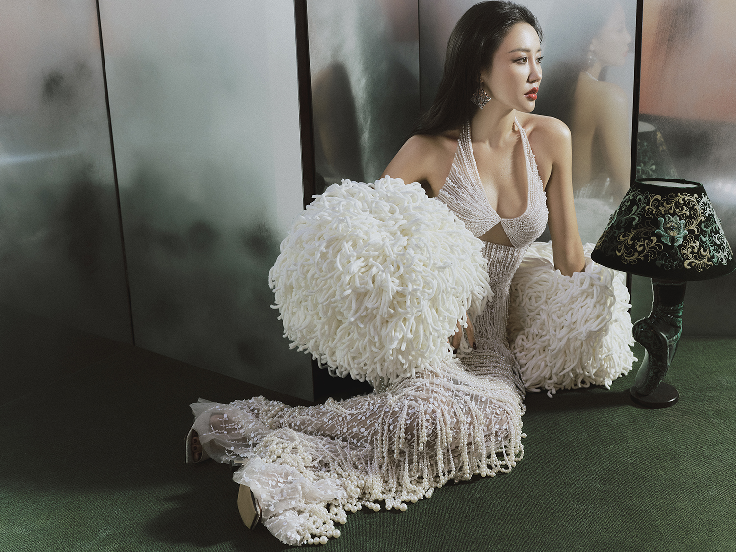 Văn Mai Hương khai phá bản ngã trong “Giai Nhân”: Quyến rũ, độc lập, nhưng vẫn mong manh 4 1765975404 301 Van Mai Huong khai pha ban nga trong Giai Nhan