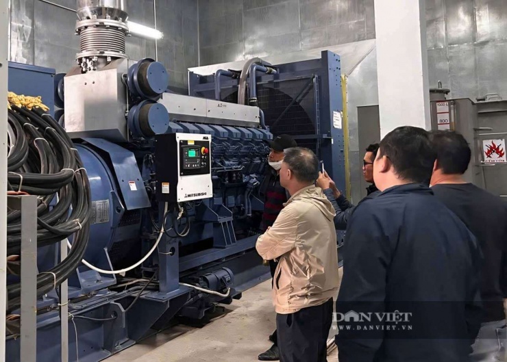 Cận cảnh dàn thiết bị, máy móc hơn 1.000 tỉ đồng trước ngày Bệnh viện Bạch Mai cơ sở 2 khánh thành 3 Hệ thống trang thiết bị, máy móc tại Bệnh viện Bạch Mai cơ sở 2 được đầu tư hiện đại, đảm bảo đủ điều kiện để vận hành 30% công suất. Ảnh: Gia Khiêm