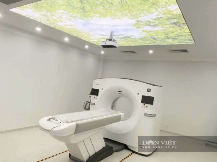Cận cảnh dàn thiết bị, máy móc hơn 1.000 tỉ đồng trước ngày Bệnh viện Bạch Mai cơ sở 2 khánh thành 4 Hệ thống máy chụp cộng hưởng từ hiện đại được lắp đặt sẵn sàng đi vào hoạt động. Ảnh: Gia Khiêm